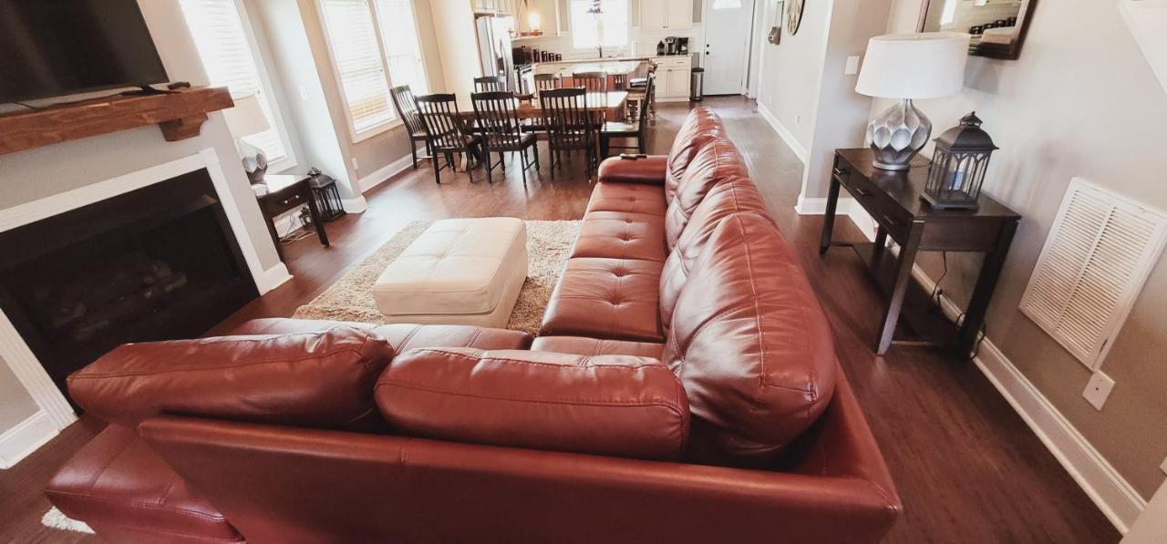 Spacious Deluxe House For You, Your Family And Friends 夏洛特 外观 照片